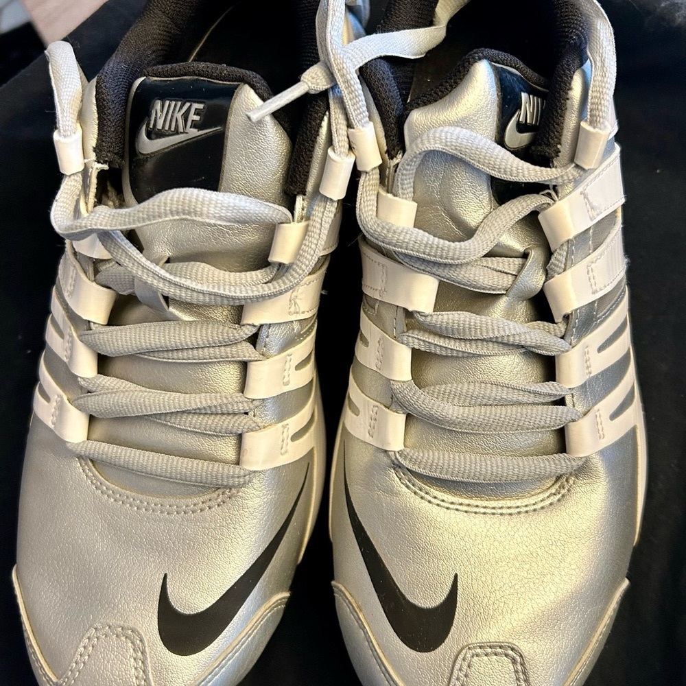 Nike Shocks - Women Size 10